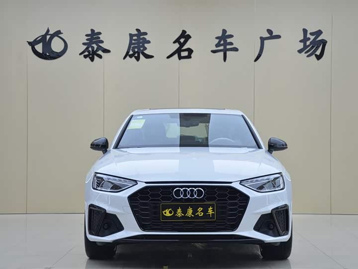 Фото 2 - Audi A4L