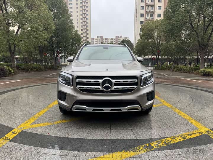 Фото 2 - Mercedes-Benz GLB-Class