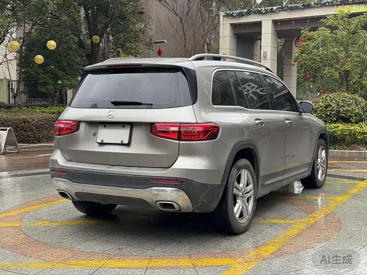 Фото 4 - Mercedes-Benz GLB-Class