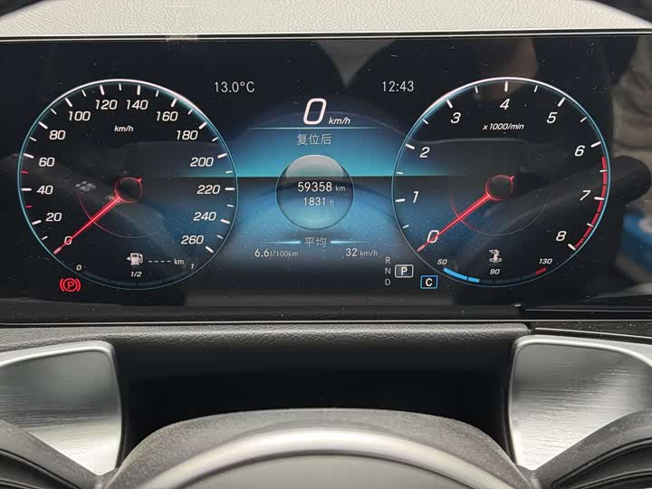 Фото 7 - Mercedes-Benz GLB-Class