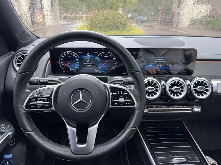 Фото 9 - Mercedes-Benz GLB-Class