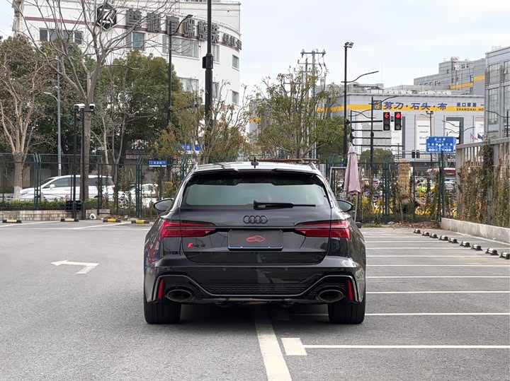 Фото 4 - Audi RS 6