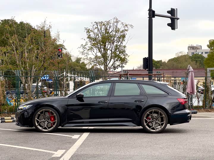 Фото 7 - Audi RS 6