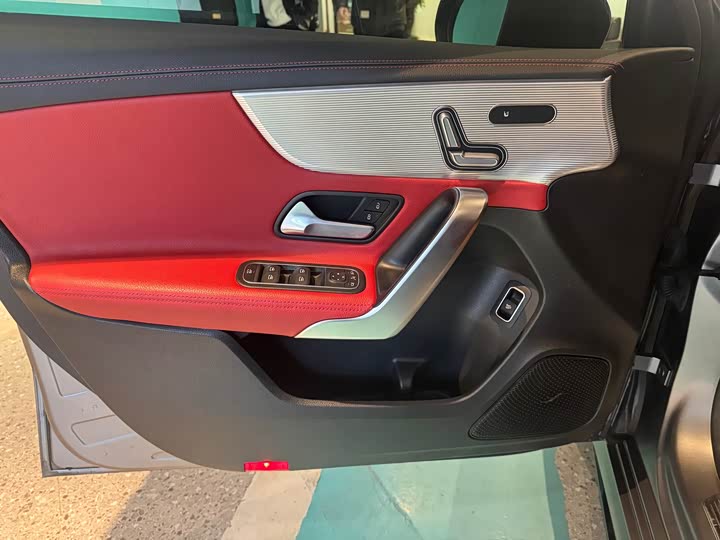 Фото 4 - Mercedes-Benz A-Class AMG