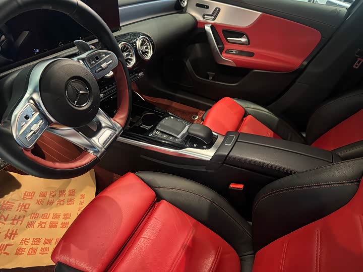 Фото 5 - Mercedes-Benz A-Class AMG