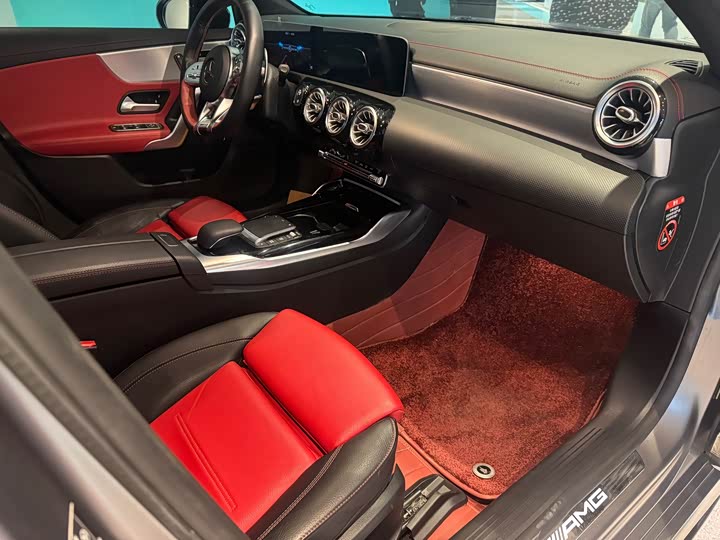 Фото 6 - Mercedes-Benz A-Class AMG