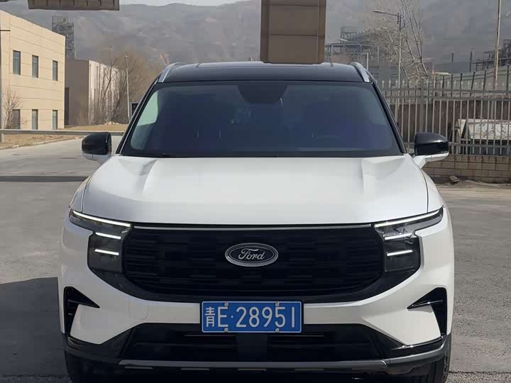 Фото 2 - Ford Edge