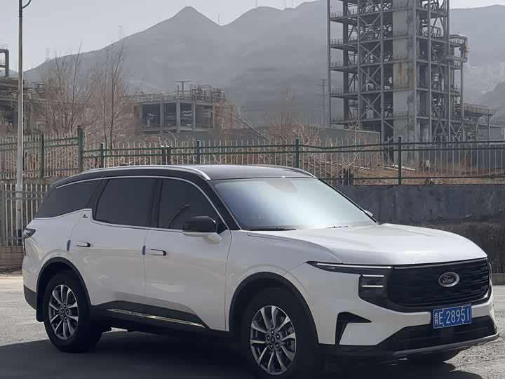 Фото 3 - Ford Edge