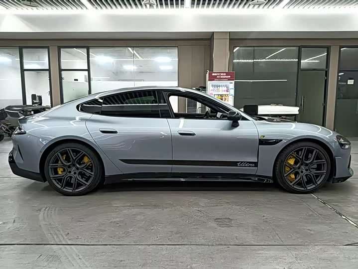 Фото 4 - Xiaomi SU7 Ultra