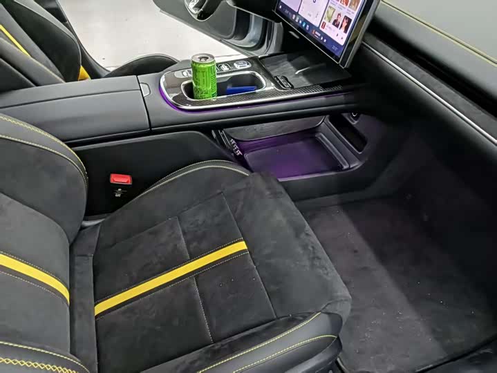 Фото 8 - Xiaomi SU7 Ultra