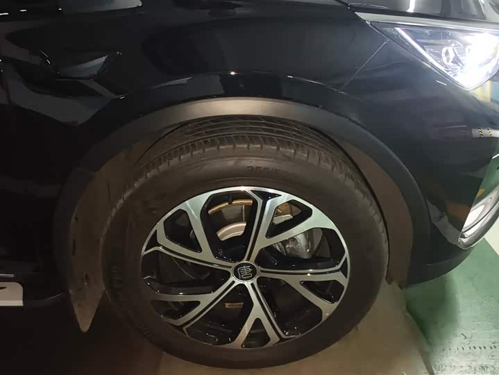 Фото 6 - BYD Tang Hybrid/EV