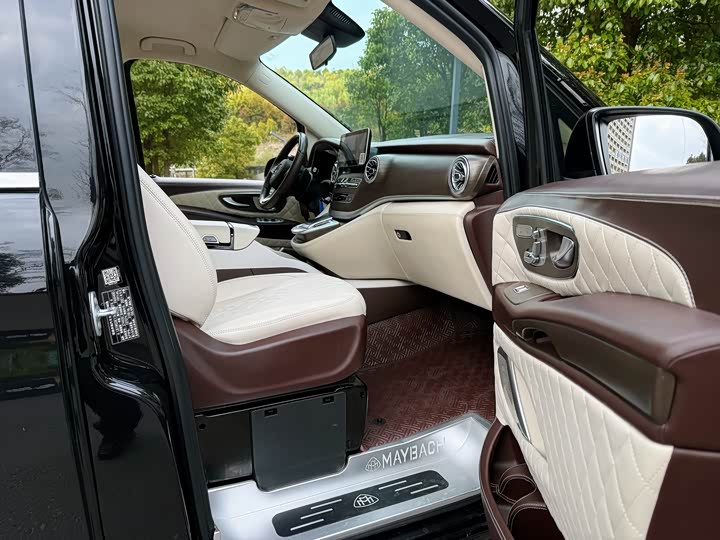 Фото 9 - Mercedes-Benz Vito