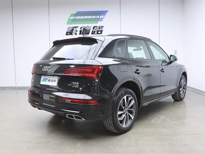 Фото 3 - Audi Q5L