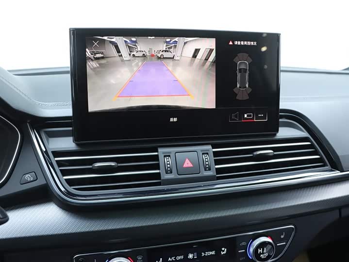 Фото 9 - Audi Q5L