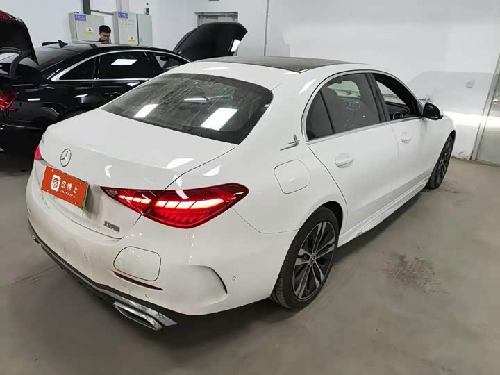 Фото 3 - Mercedes-Benz C-Class Hybrid