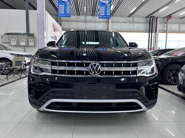 Photo 2 - Volkswagen Teramont Pro