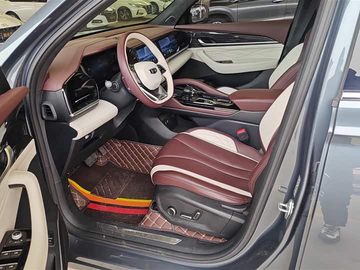 Фото 9 - Geely Monjaro