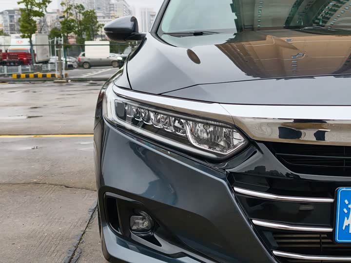 Фото 9 - Honda Accord