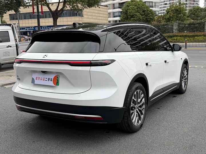 Фото 7 - Nio ES6