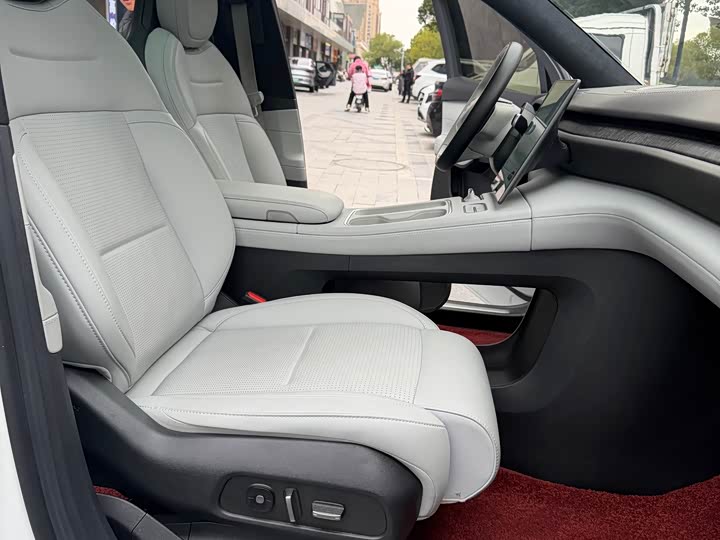 Фото 9 - Nio ES6