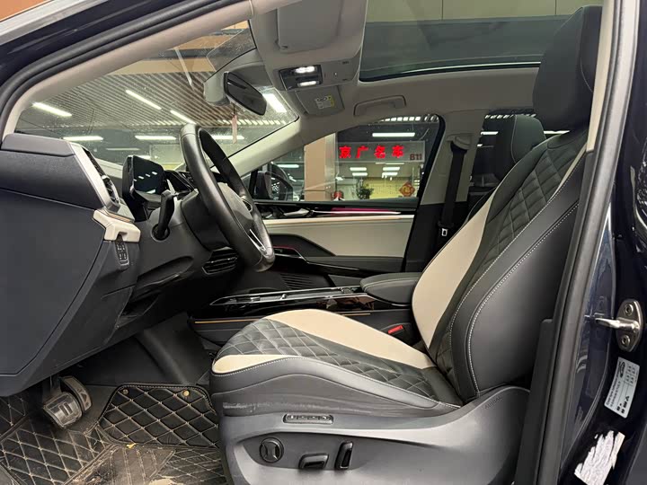 Фото 4 - Volkswagen ID.6 Crozz