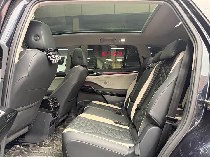 Фото 6 - Volkswagen ID.6 Crozz