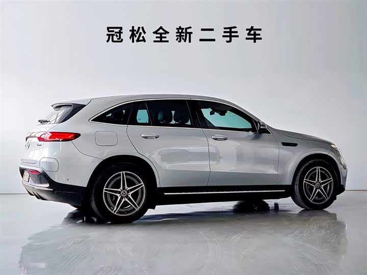 Photo 3 - Mercedes-Benz EQC