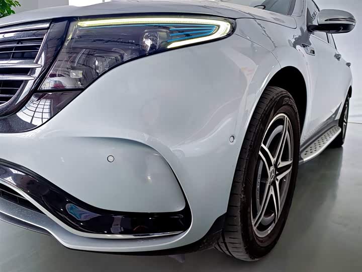 Photo 6 - Mercedes-Benz EQC