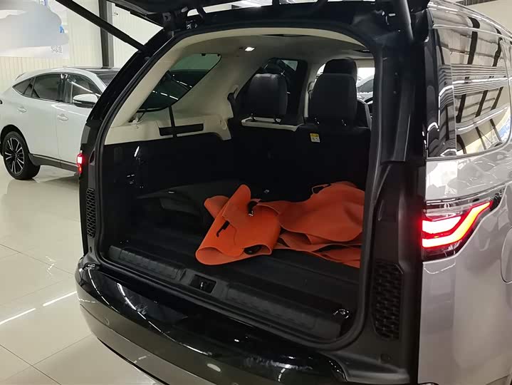 Фото 4 - Land Rover Discovery