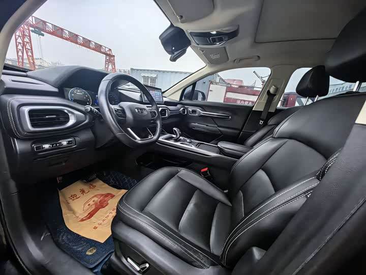 Фото 8 - Geely Okavango