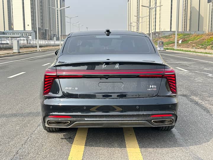 Фото 8 - Hongqi H5