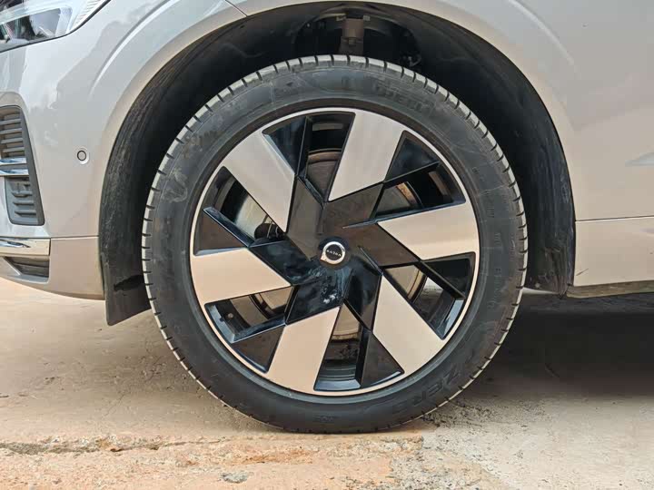 Фото 5 - Volvo XC60 Hybrid