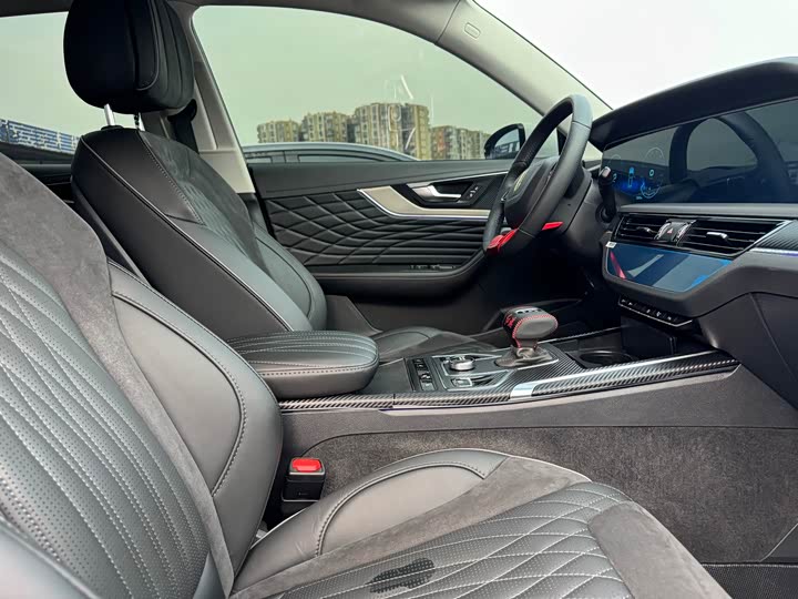 Photo 8 - Hongqi HS5