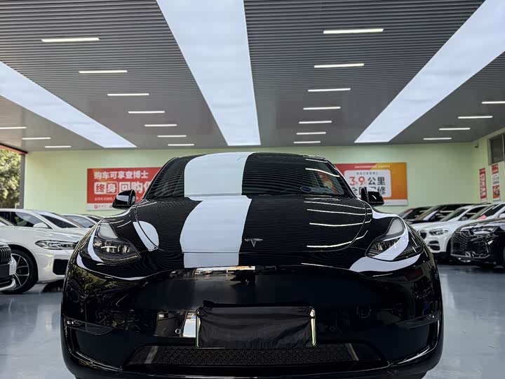 Photo 2 - Tesla Model Y