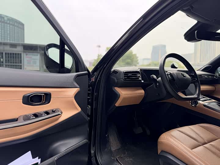 Фото 8 - Nio ES8