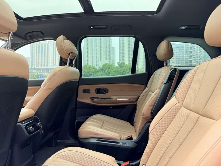 Фото 9 - Nio ES8