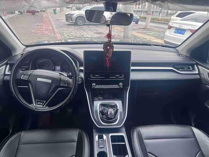 Фото 6 - Haval M6