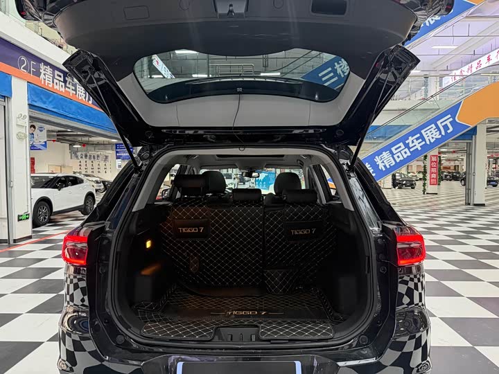 Фото 8 - Chery Tiggo 7