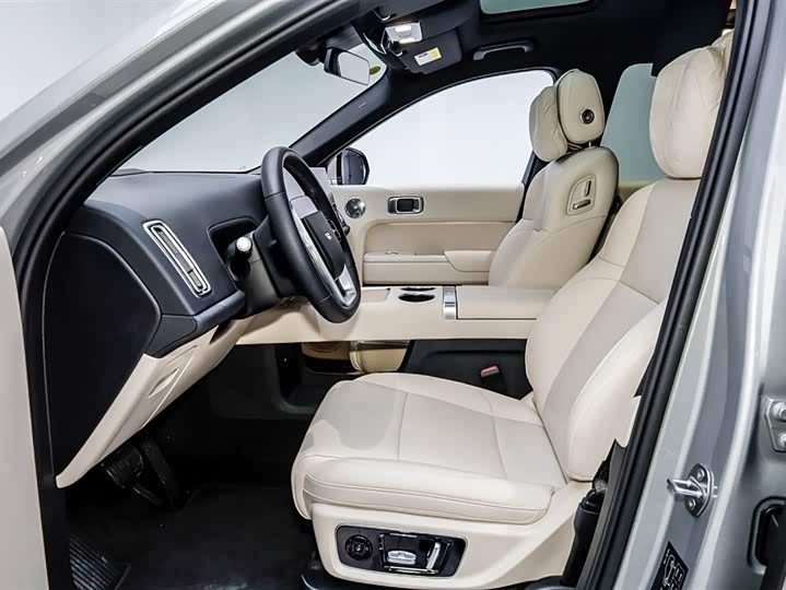 Фото 9 - LiXiang L8