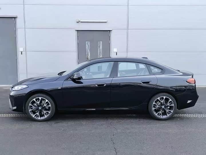 Фото 4 - BMW 2 Series