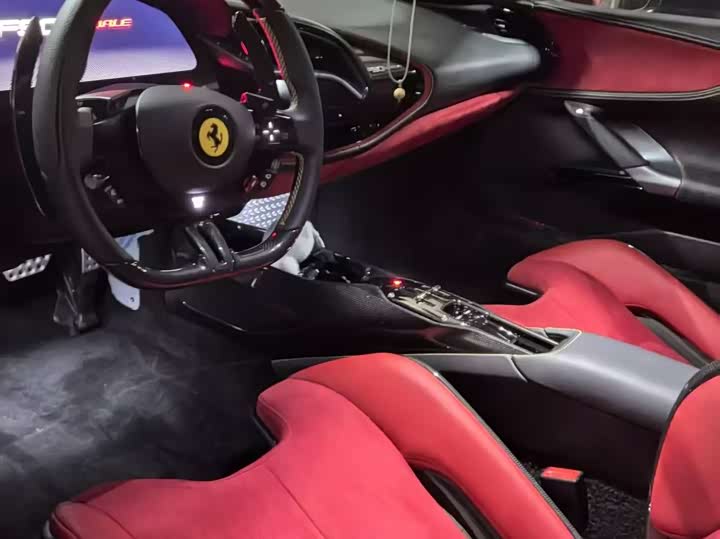 Фото 5 - Ferrari SF90