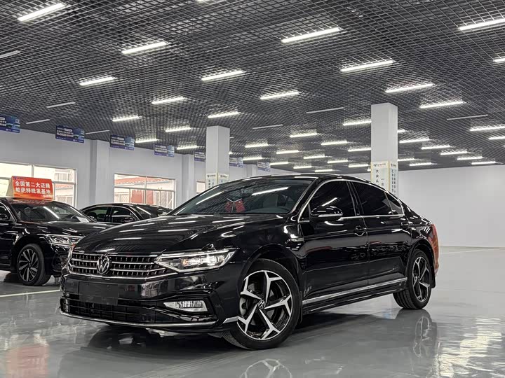 Фото 1 - Volkswagen Magotan