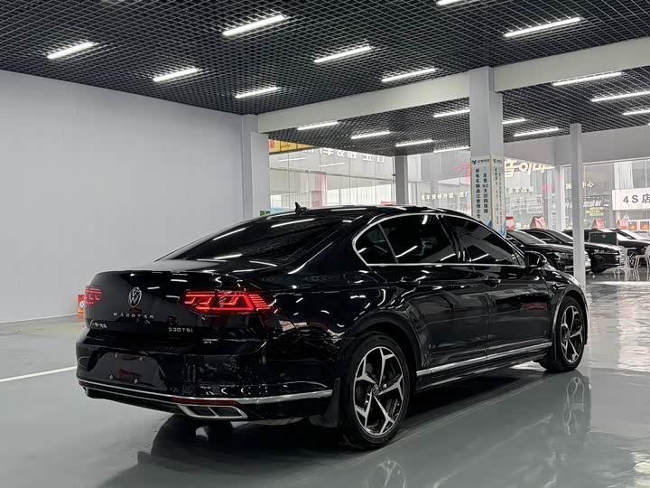 Фото 6 - Volkswagen Magotan