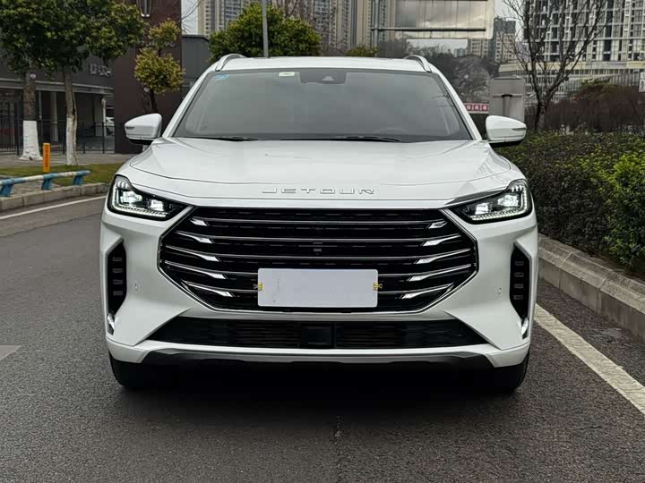 Photo 2 - Jetour X70