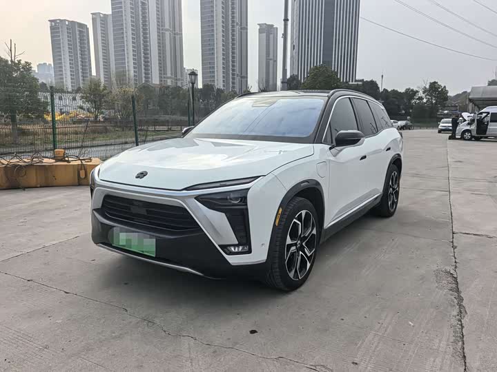 Фото 1 - Nio ES8