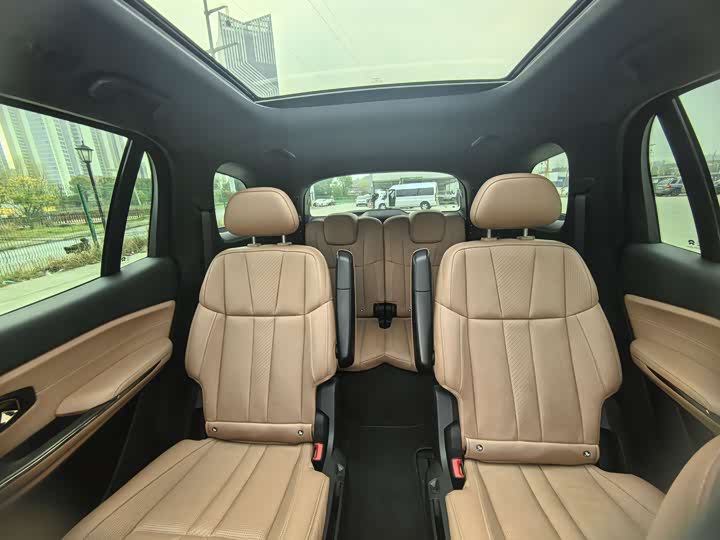 Фото 7 - Nio ES8