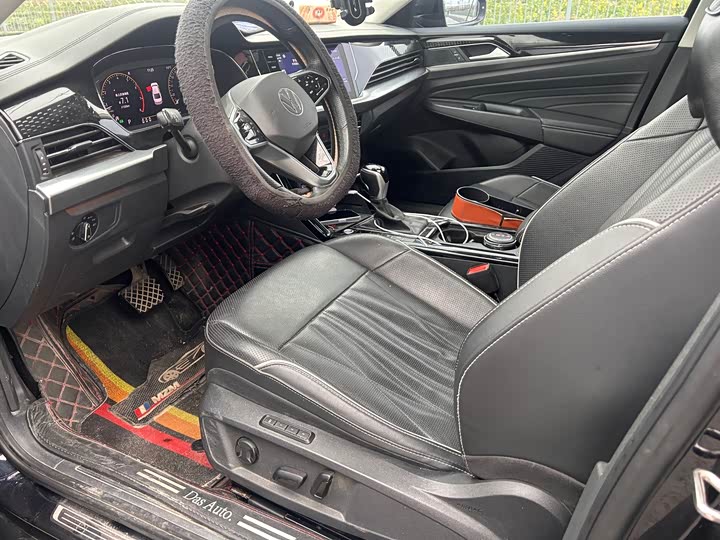 Фото 7 - Volkswagen Passat