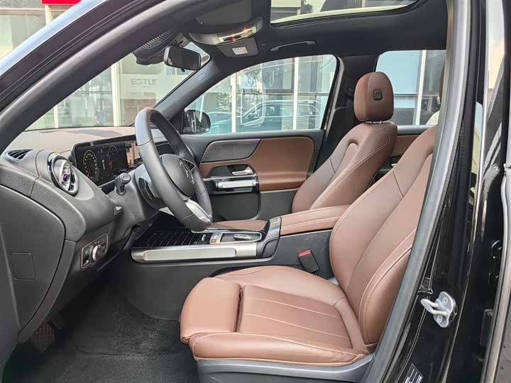 Фото 7 - Mercedes-Benz GLB-Class