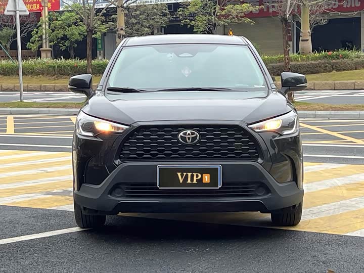 Фото 2 - Toyota Corolla Cross