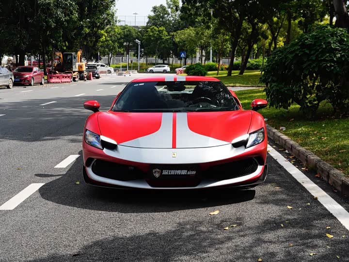 Photo 3 - Ferrari 296